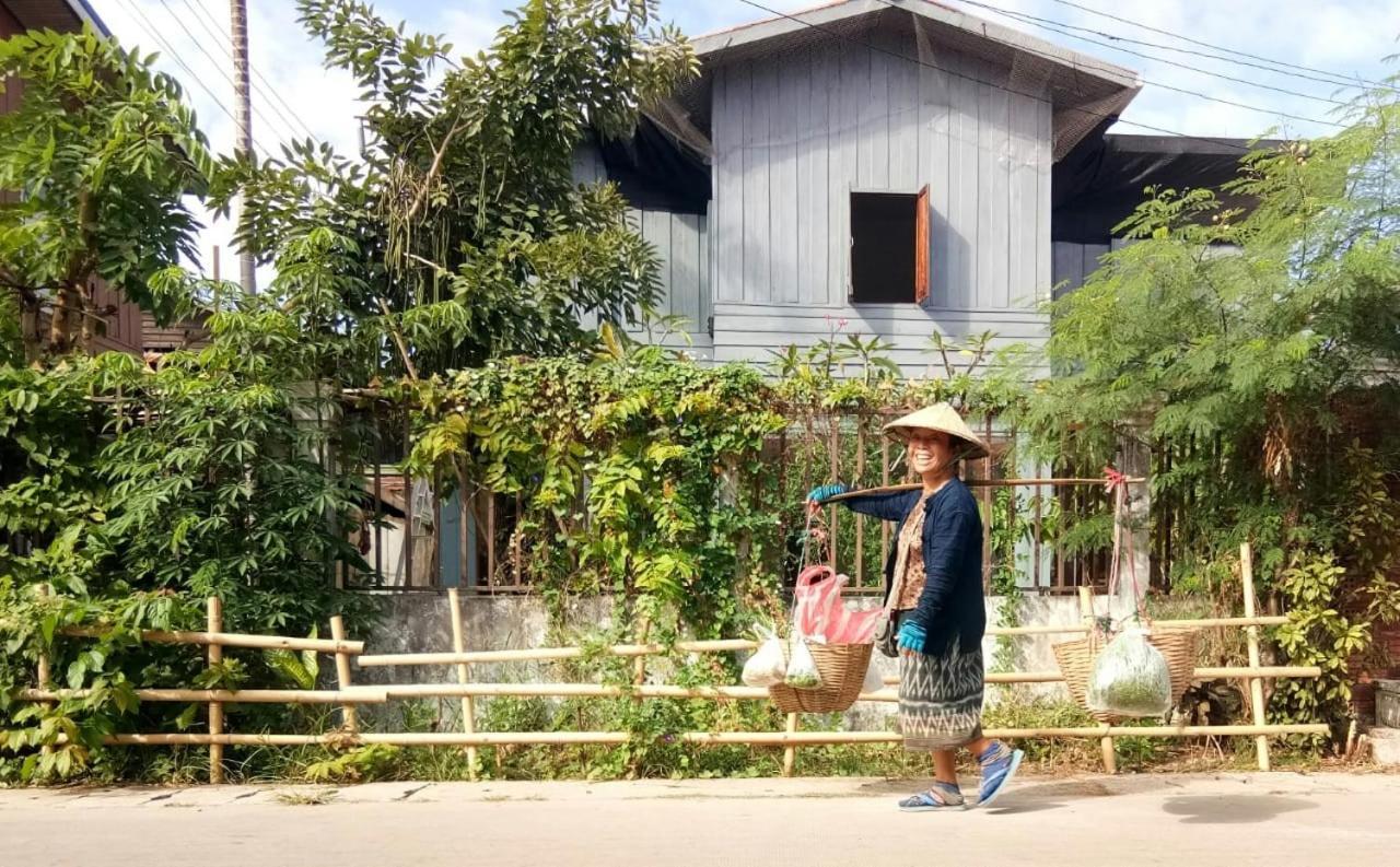 Vanpila Savannakhet Exterior foto