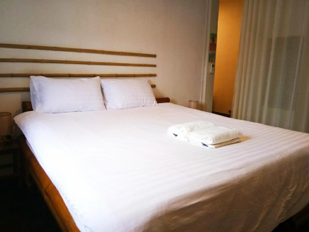 Vanpila Savannakhet Exterior foto